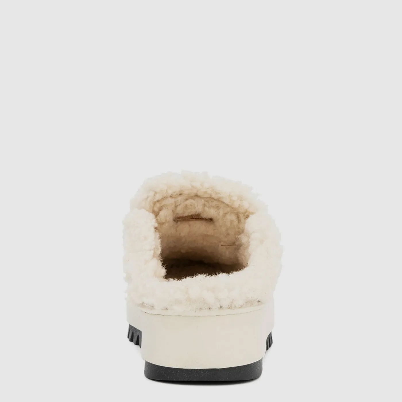 Flats*Aquatalia Amata Camel