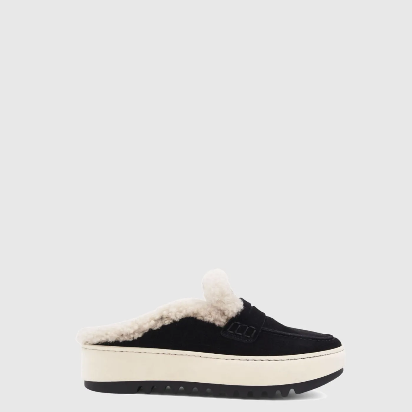 Flats*Aquatalia Amata Black