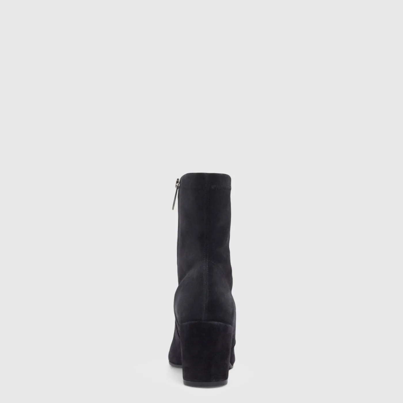 Boots*Aquatalia Demetra Black suede