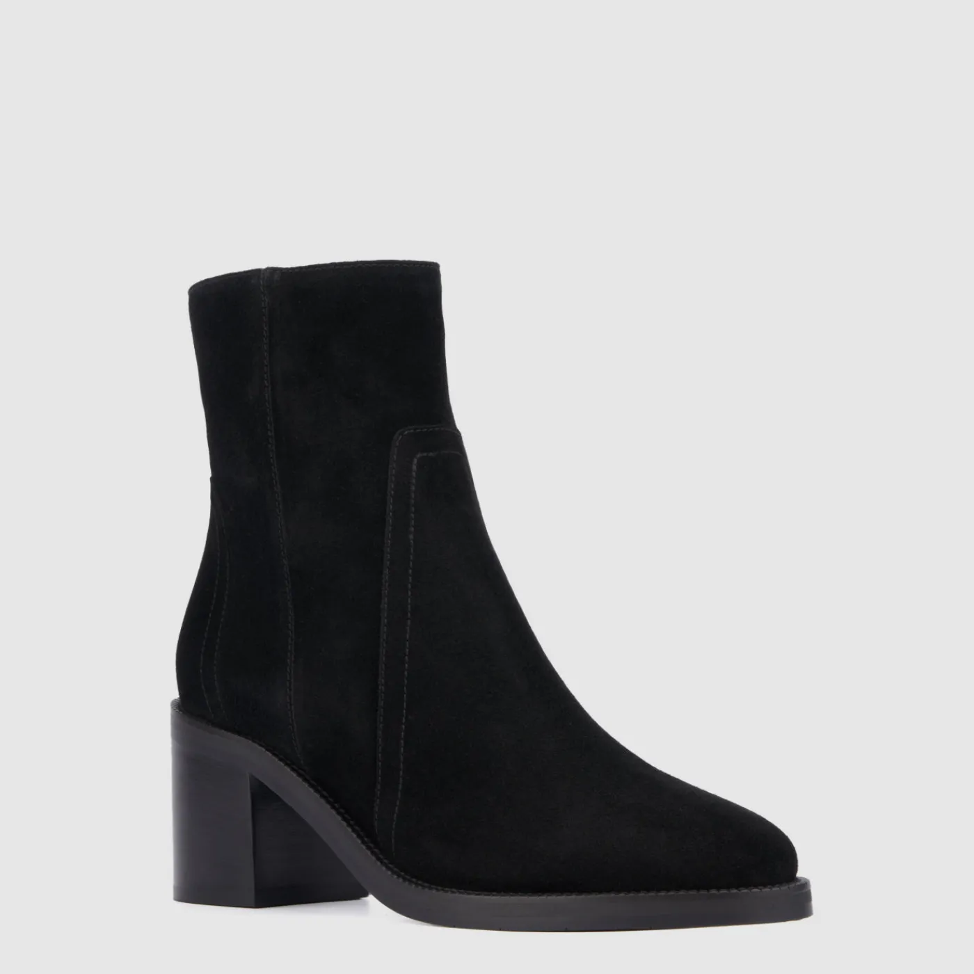 Boots*Aquatalia Janella Black suede