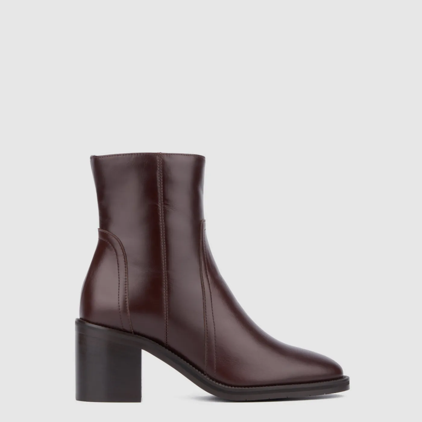 Boots*Aquatalia Janella Chocolate