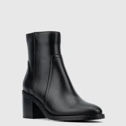Boots*Aquatalia Janella Black leather