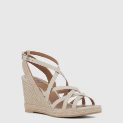 Heels|Sandals*Aquatalia Jenni Off white