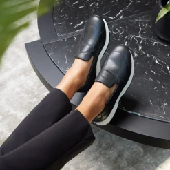 Sneakers*Aquatalia Katya Black