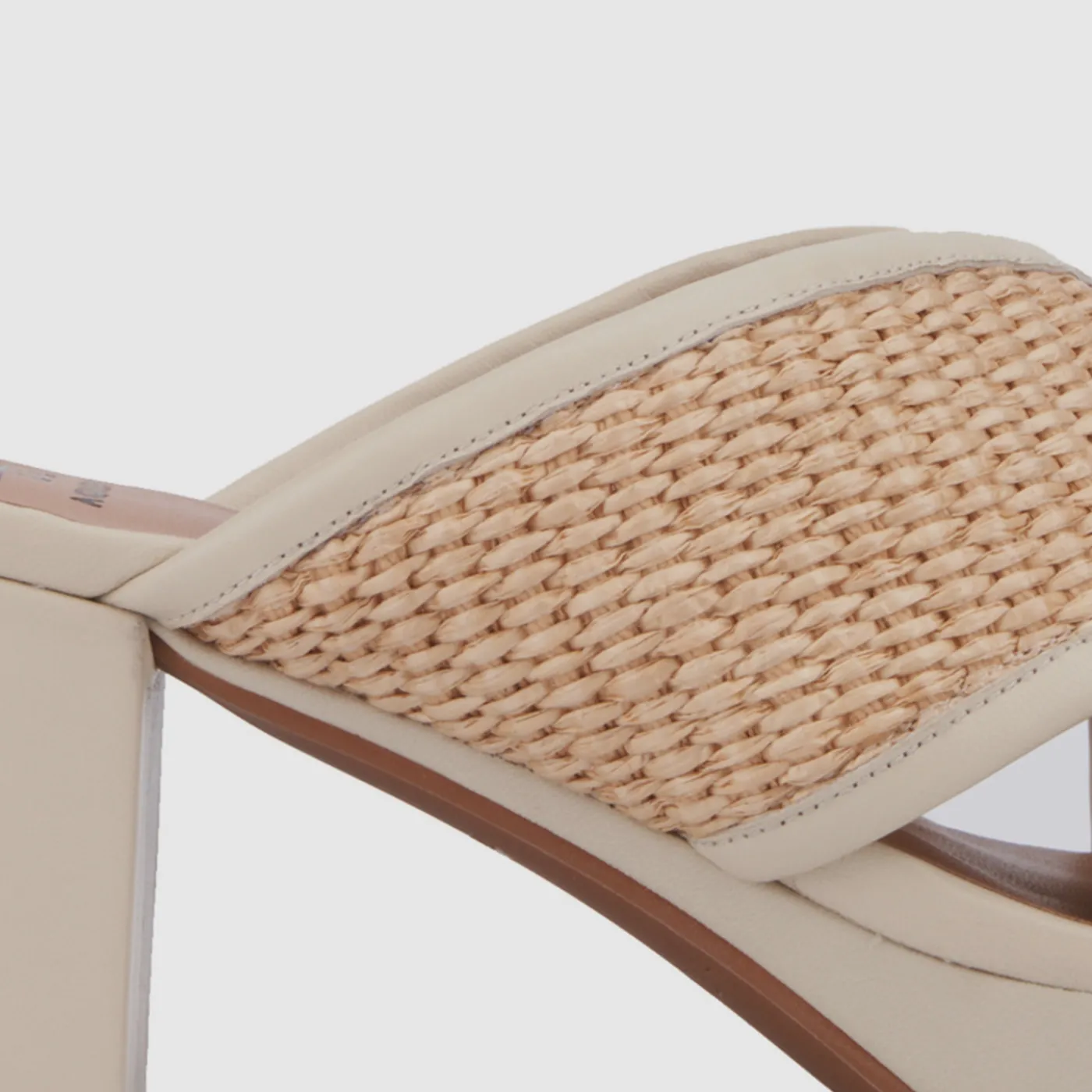 Heels|Sandals*Aquatalia Madyson Raffia bone nappa