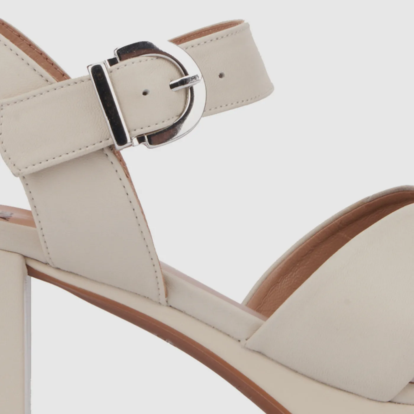 Heels|Sandals*Aquatalia Mianna Off white
