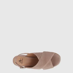 Heels|Sandals*Aquatalia Nadina Shell