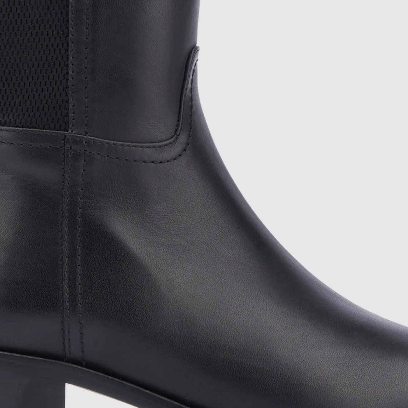 Boots*Aquatalia Ricarda Black leather